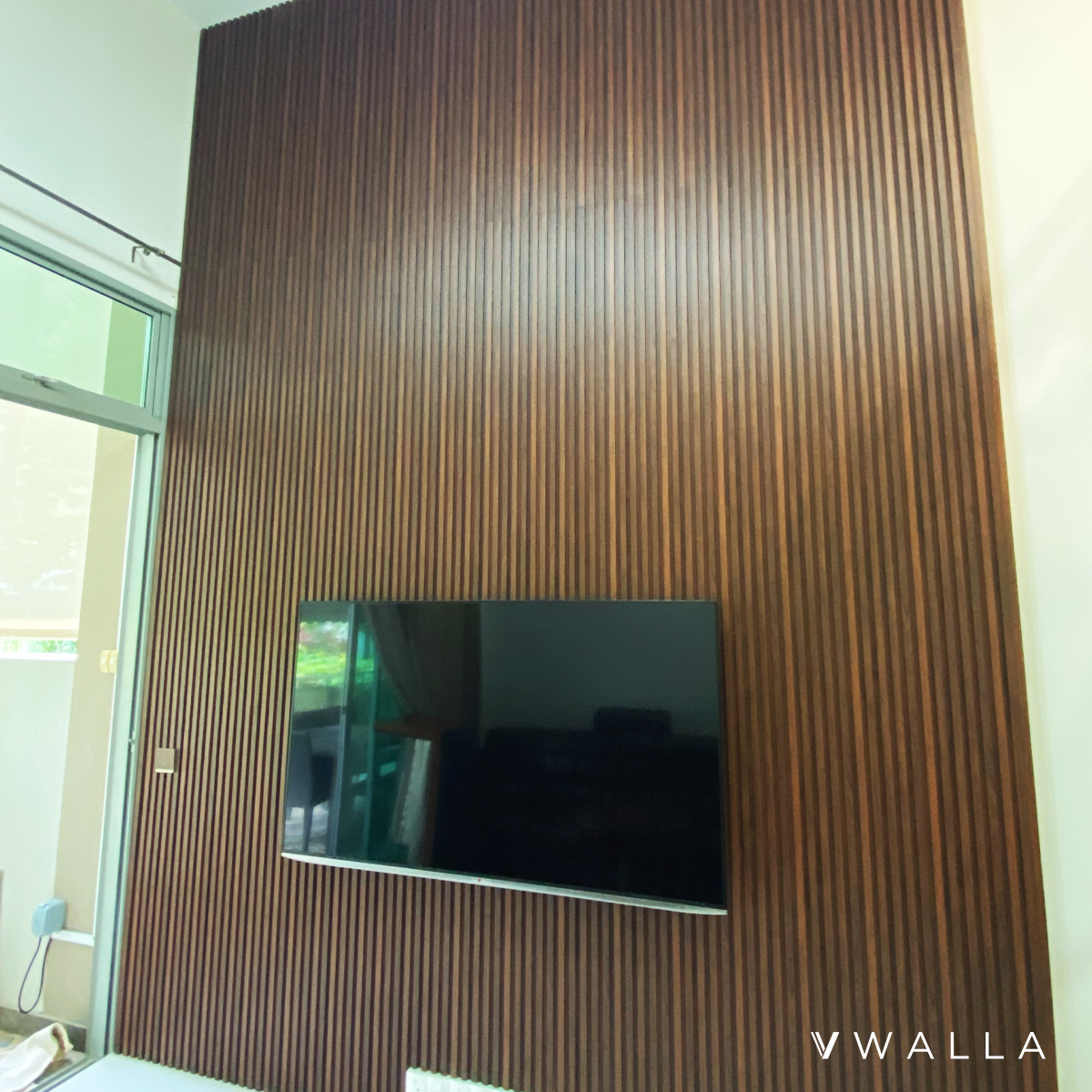 176638 High Ceiling TV Feature Wall Fluted Panel Vwalla